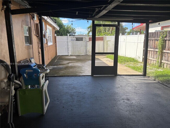 Building Photo - 6329 Fletcher St