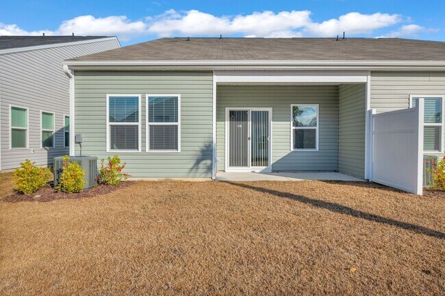 Building Photo - 246 Arnette Dr