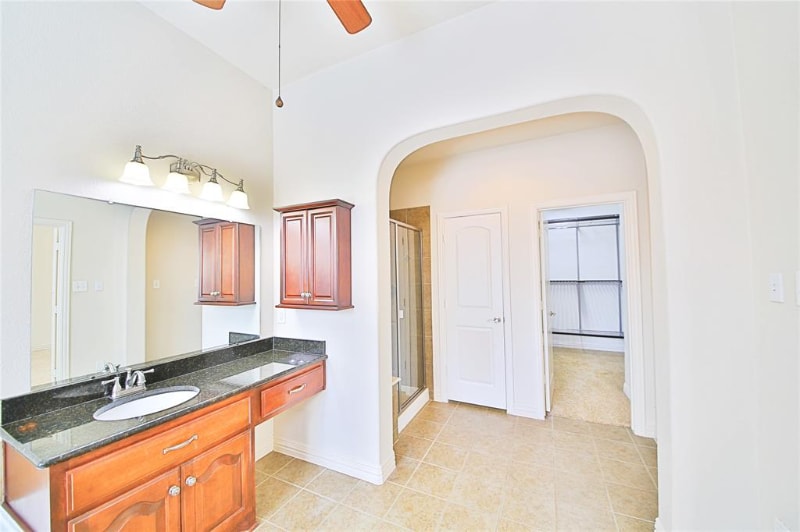 Building Photo - 778 Fall River Dr