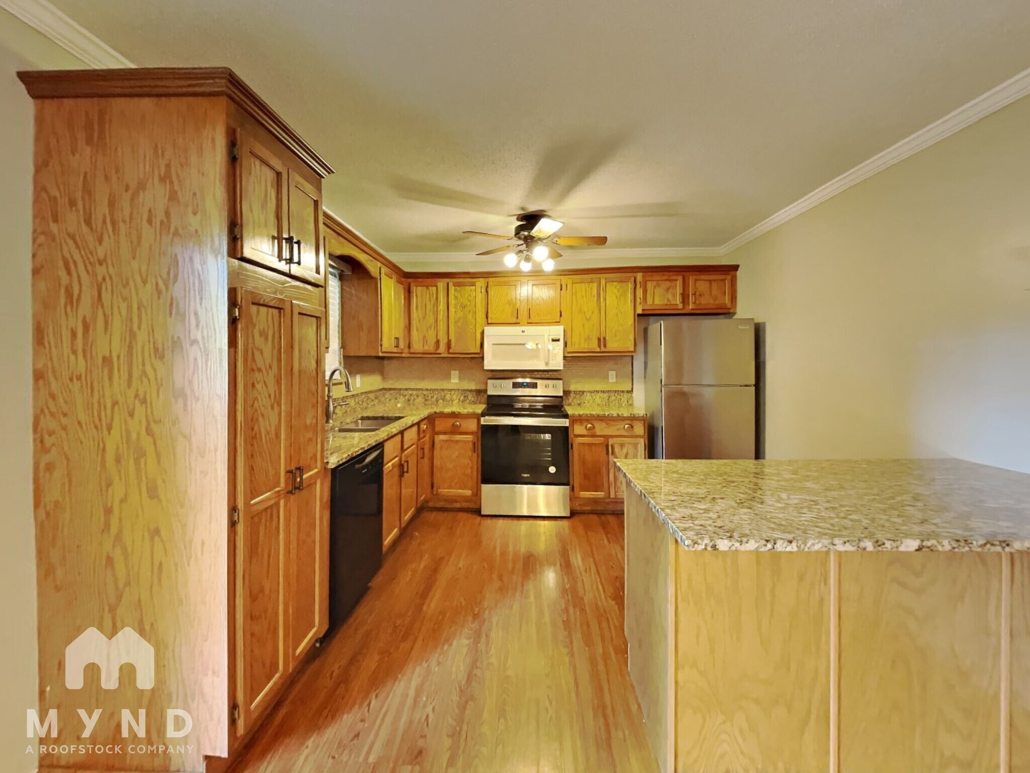 Building Photo - 532 Windy Ln