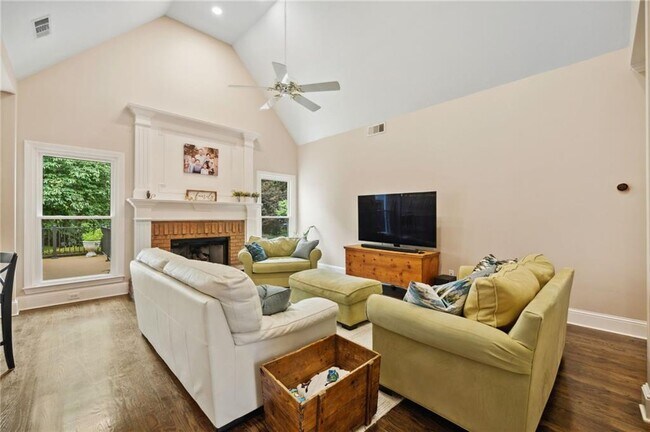 Building Photo - 12510 Preserve Ln