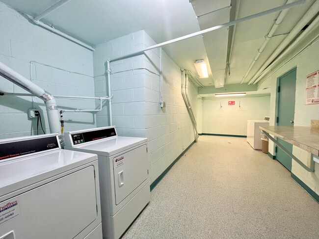 Building Photo - 8304 Tobin Rd