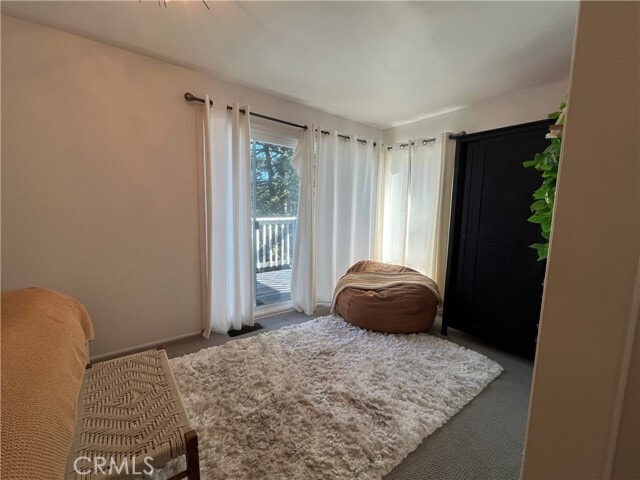 Building Photo - 23870 Lakeview Dr