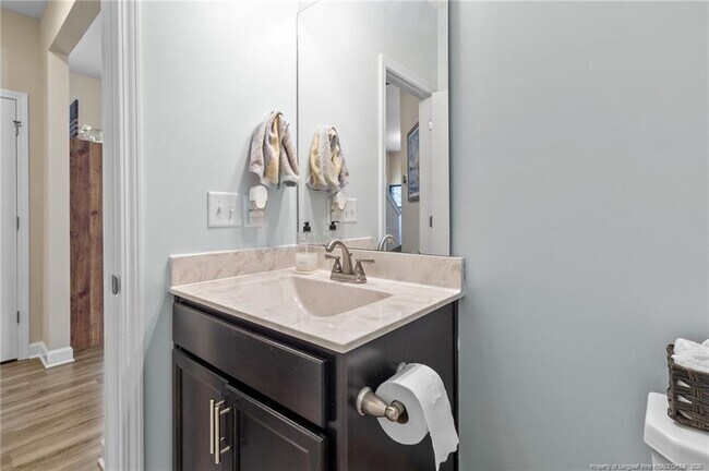 Building Photo - 50 Basswood Ct