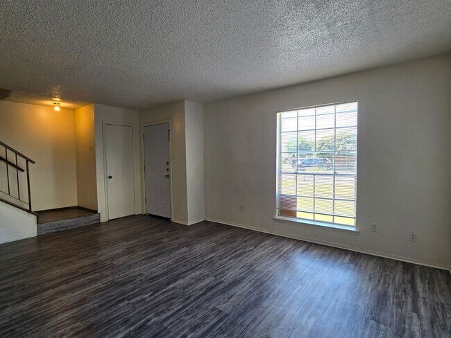 Building Photo - SECTION 8/HUD ACCEPTED - COMING SOON!!!
