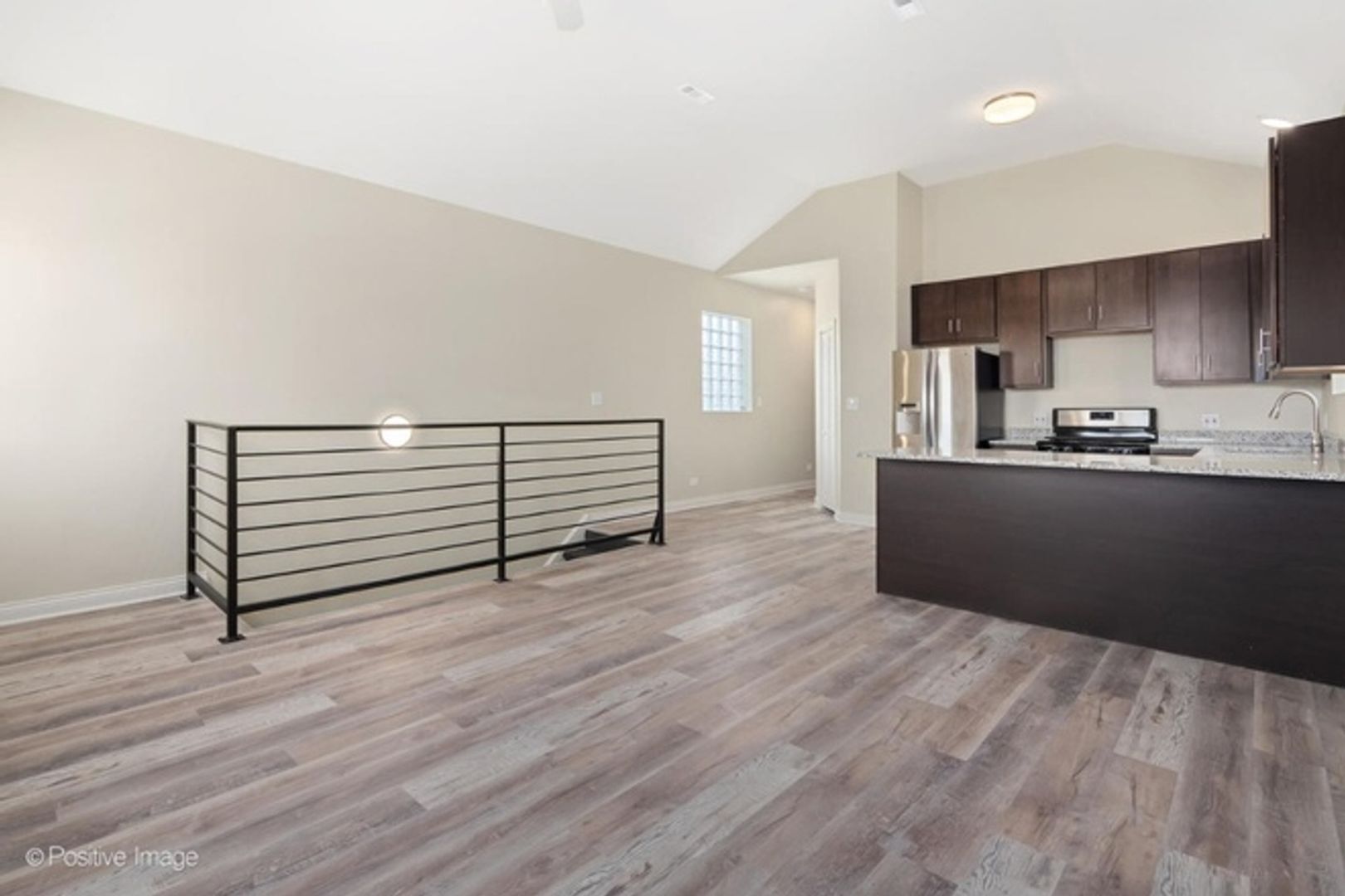 Building Photo - 2855 W Arthington St