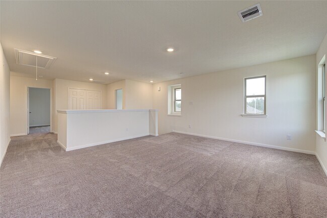 Building Photo - 6120 Whitewing Rd