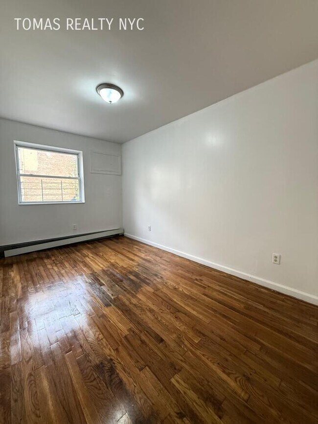 Primary Photo - 793 Jennings St