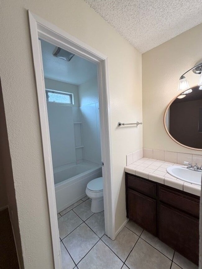 Building Photo - 4508 Blossom Valley Ln