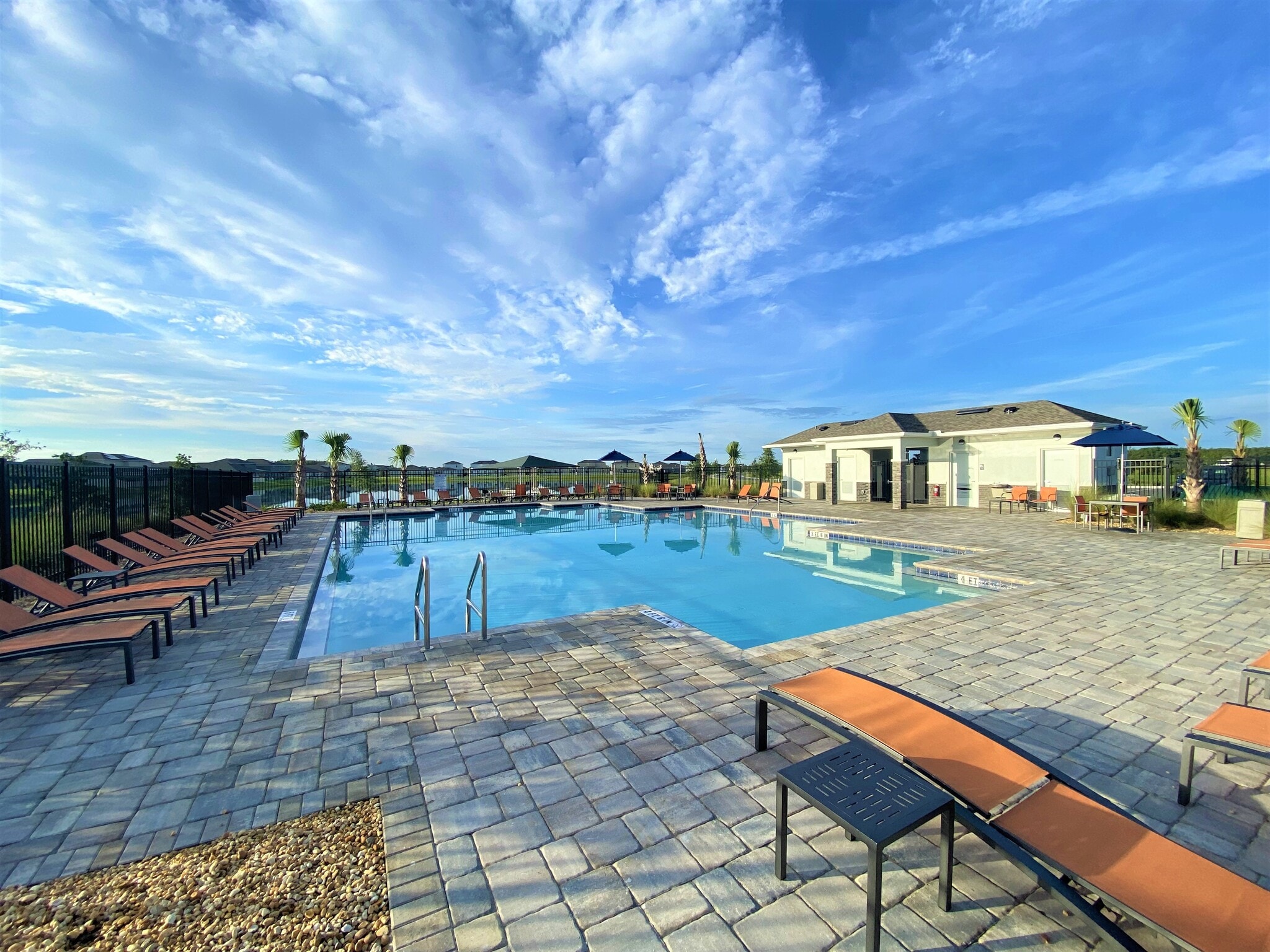 Building Photo - 5010 Four Strand Ct