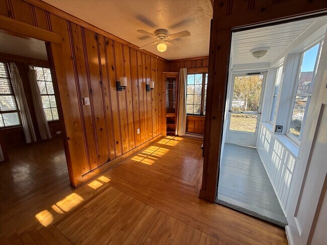 Building Photo - 9 Chilton St