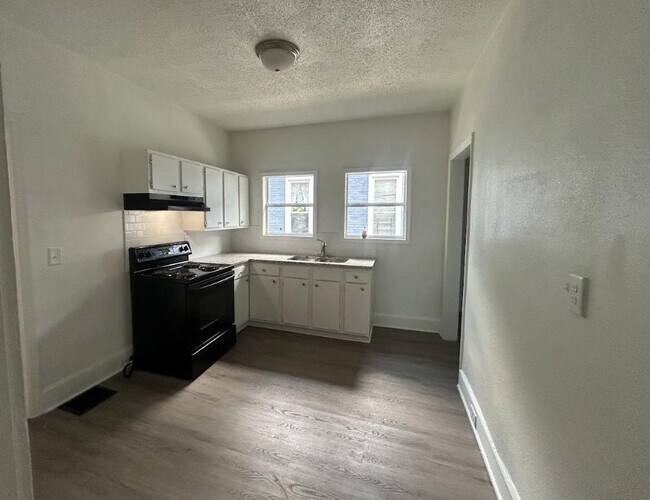 Building Photo - 2511 20th Place Ensley