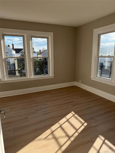 Building Photo - 87-15 Sutter Ave