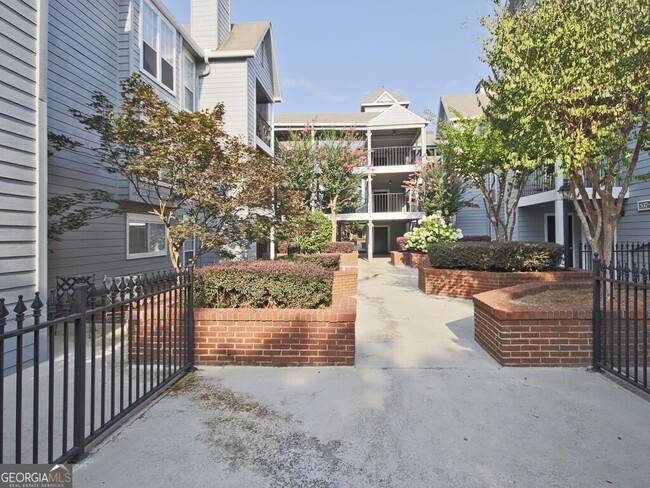 Building Photo - 632 Granville Ct