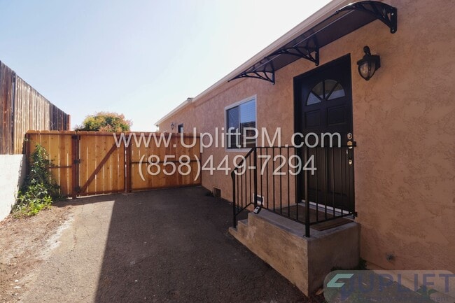 Primary Photo - 1 Bed 1 Bath Home For Rent