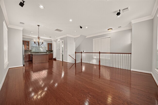 Building Photo - 3308 Clearview Cir