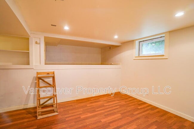 Building Photo - 2308 Harney St