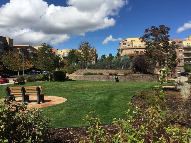 Building Photo - Spacious 2-Bed/2-Bath Cry Creek Crossing C...