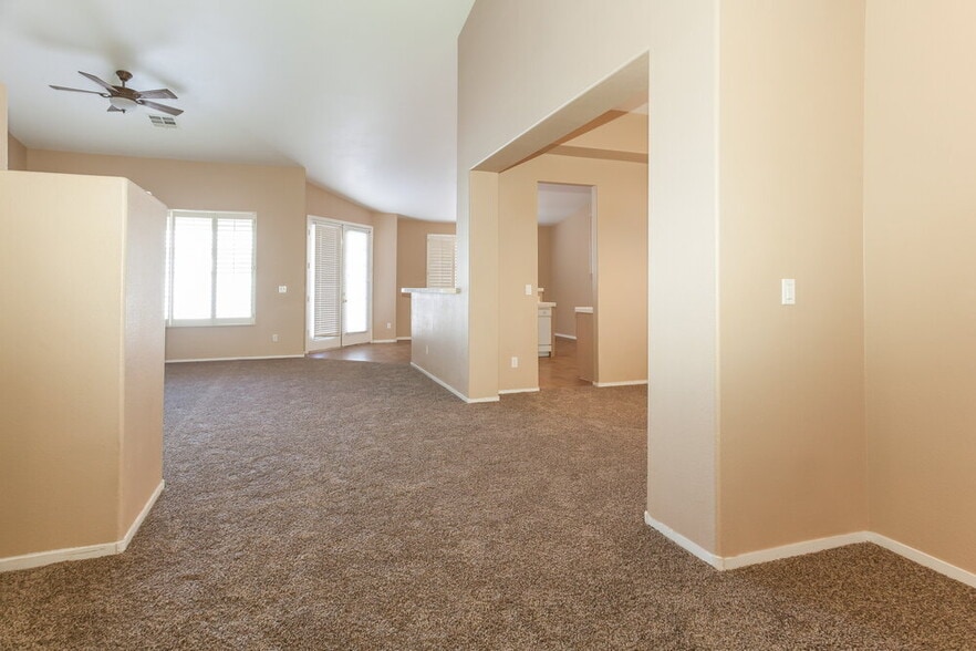 Building Photo - 5608 Rustic View Ct
