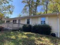Building Photo - 107 Robleigh Dr
