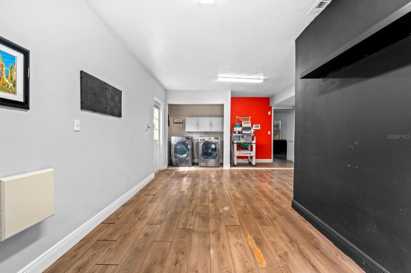 Building Photo - 3210 Acapulco Dr