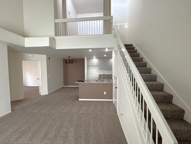 Building Photo - 13133 Le Parc Blvd