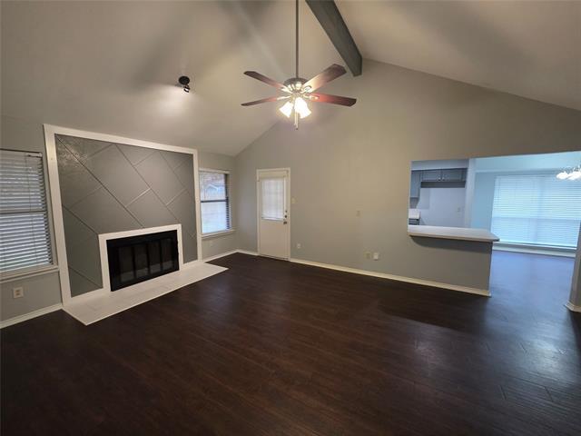 Building Photo - 2442 Hallmark St