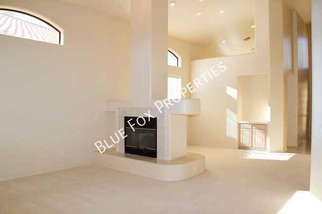 Building Photo - 4131 E Hawks Wing Dr