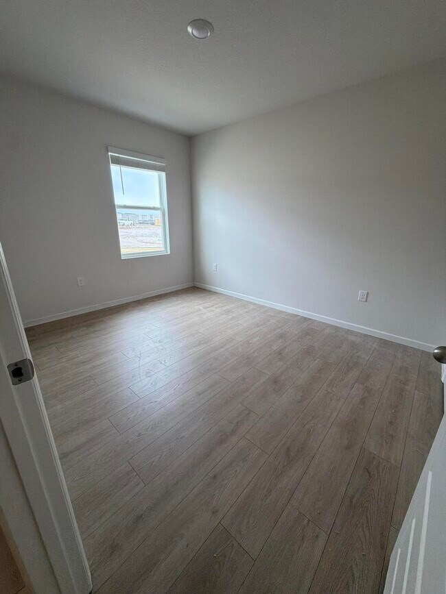 Building Photo - 1434 Garabaldi Cir SE