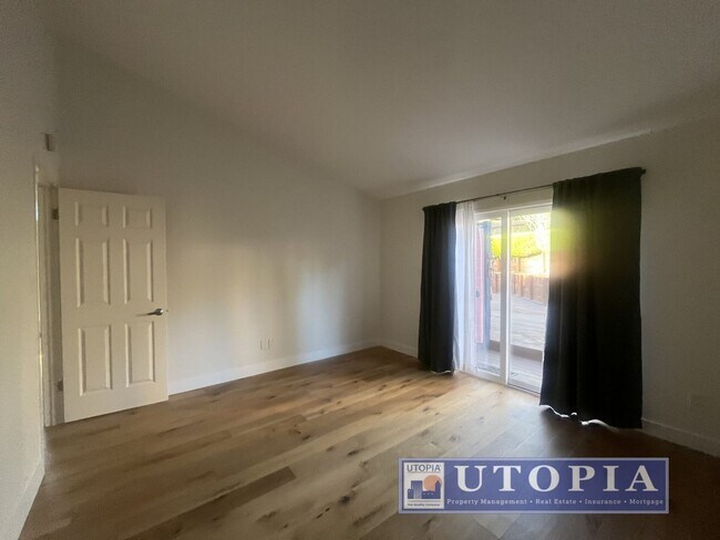 Building Photo - Bright Sunny 3-Bedroom House in Rio Del Mar