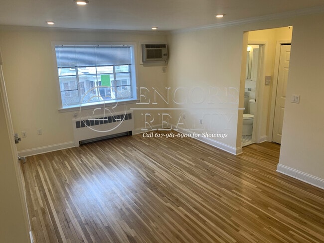 Building Photo - 86 St Paul St