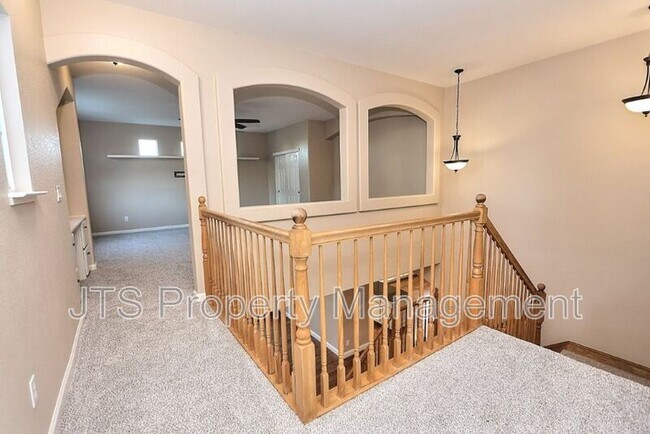Building Photo - 2040 San Esteban Cir
