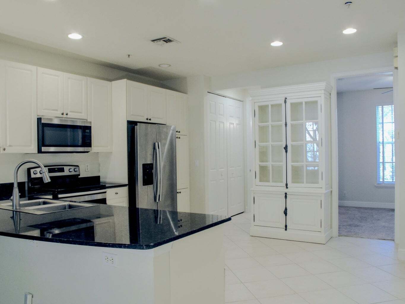 Building Photo - 124 Jesup Ln