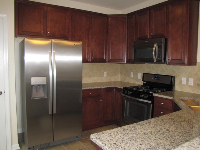 Building Photo - 6032 Carrollton Ln