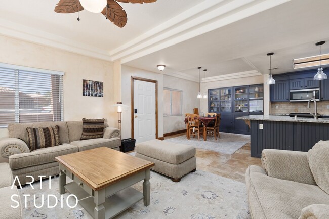 Building Photo - Furnished 3 Bedroom, 2 Bathroom Condo at T...