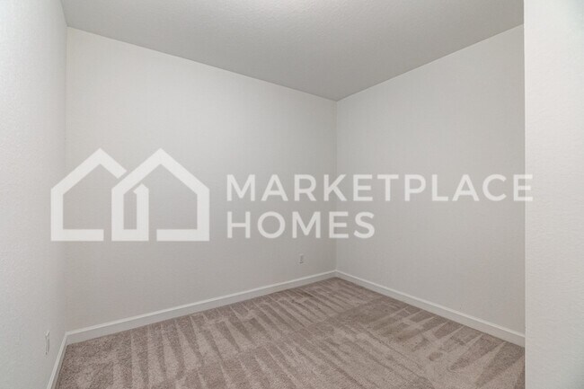 Building Photo - 1215 Preston Ests Cir