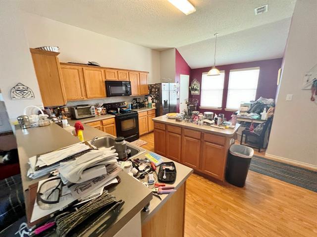 Building Photo - 1616 Logan Dr