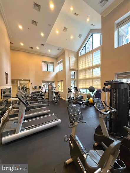 Building Photo - 3830 9th St N