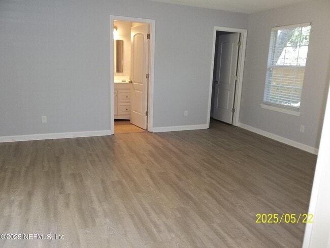 Building Photo - 7816 Delaroche Dr