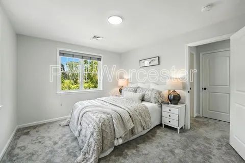 Building Photo - 5 Millie's Wy