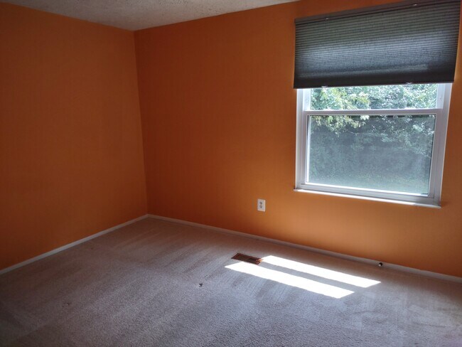 Building Photo - 13983 Cabells Mill Dr