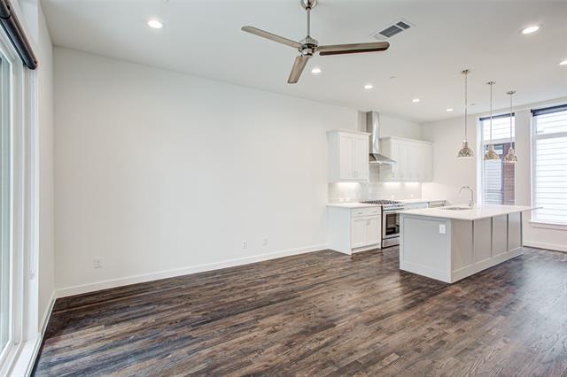 Building Photo - 2180 Bennett Ave