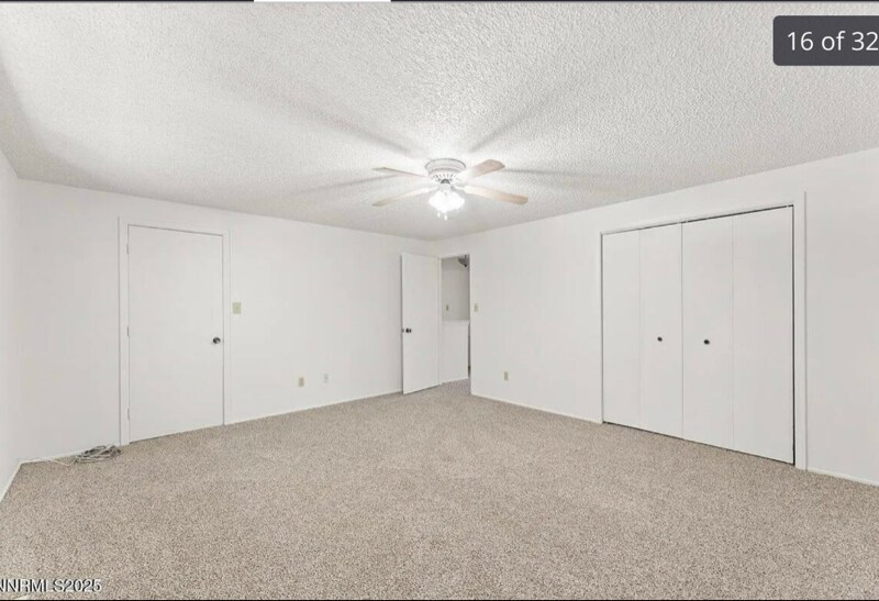 Building Photo - 850 Travis Dr