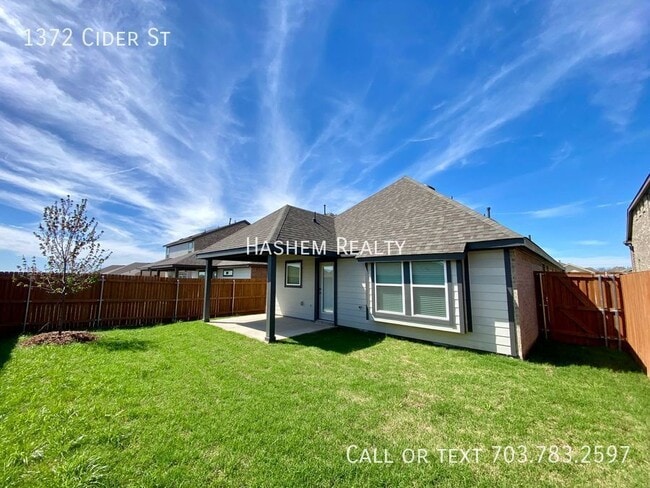 Building Photo - 1372 Cider St