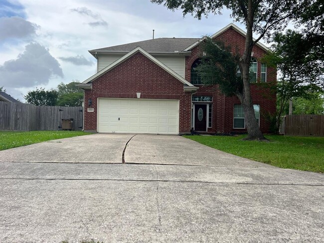 Building Photo - 3821 Armand Dr