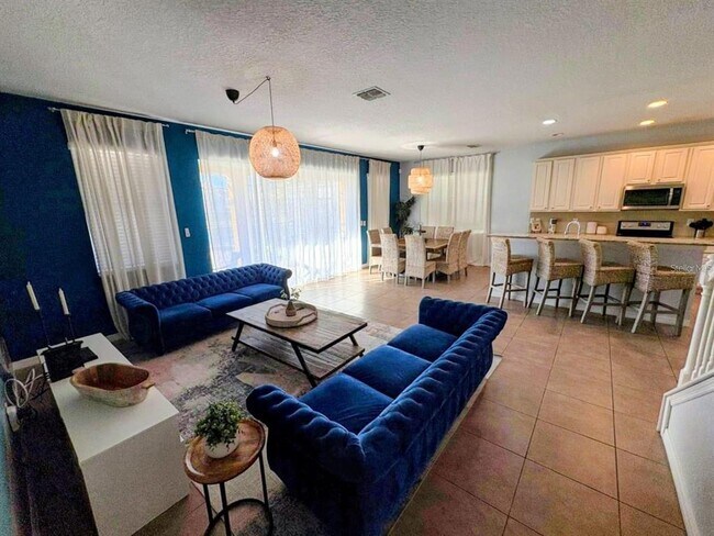 Building Photo - 4445 Shiva Loop