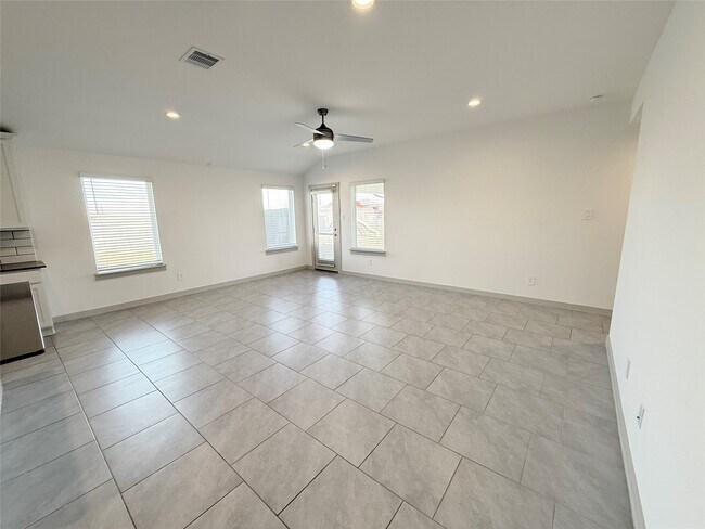 Building Photo - 28930 Yampa Mill Ln