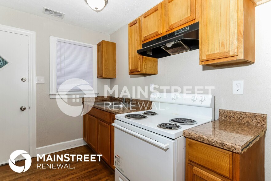 Building Photo - 4313 Hale Ave