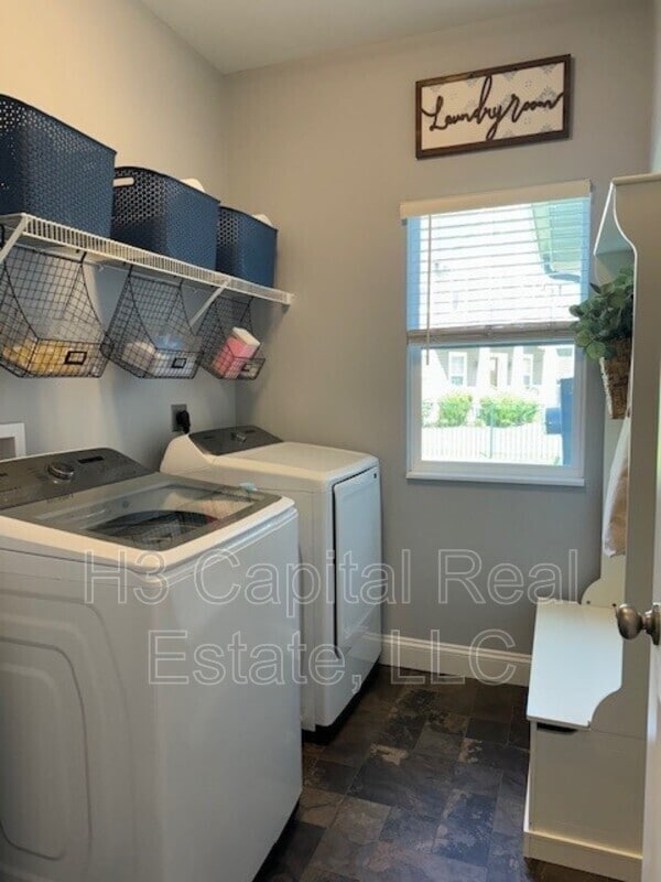 Building Photo - 1401 Miami Ct