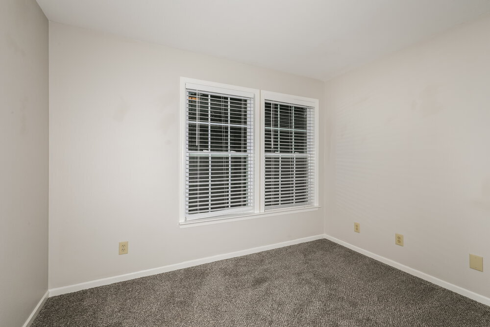 Building Photo - 10936 Mansfield Way